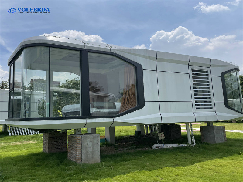 Temporary prefabricated tiny houses with smart grid connectivity accessories